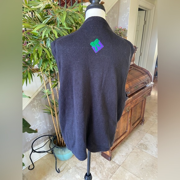 Vintage Bobbie Brooks Festive Christmas Sweater Vest Size 18W/20W Embroidered - Picture 9 of 14
